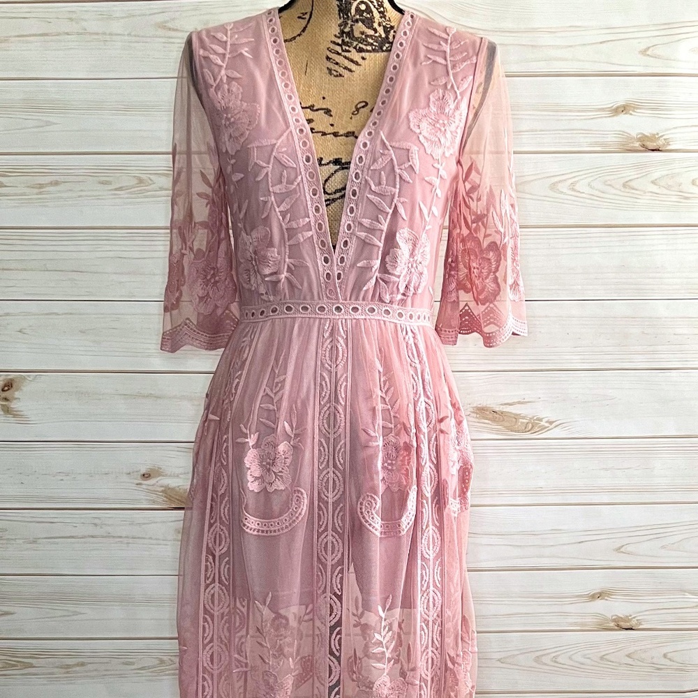 NWOT Blush Pink Embroidered Lace Romper Duster with Side Slits